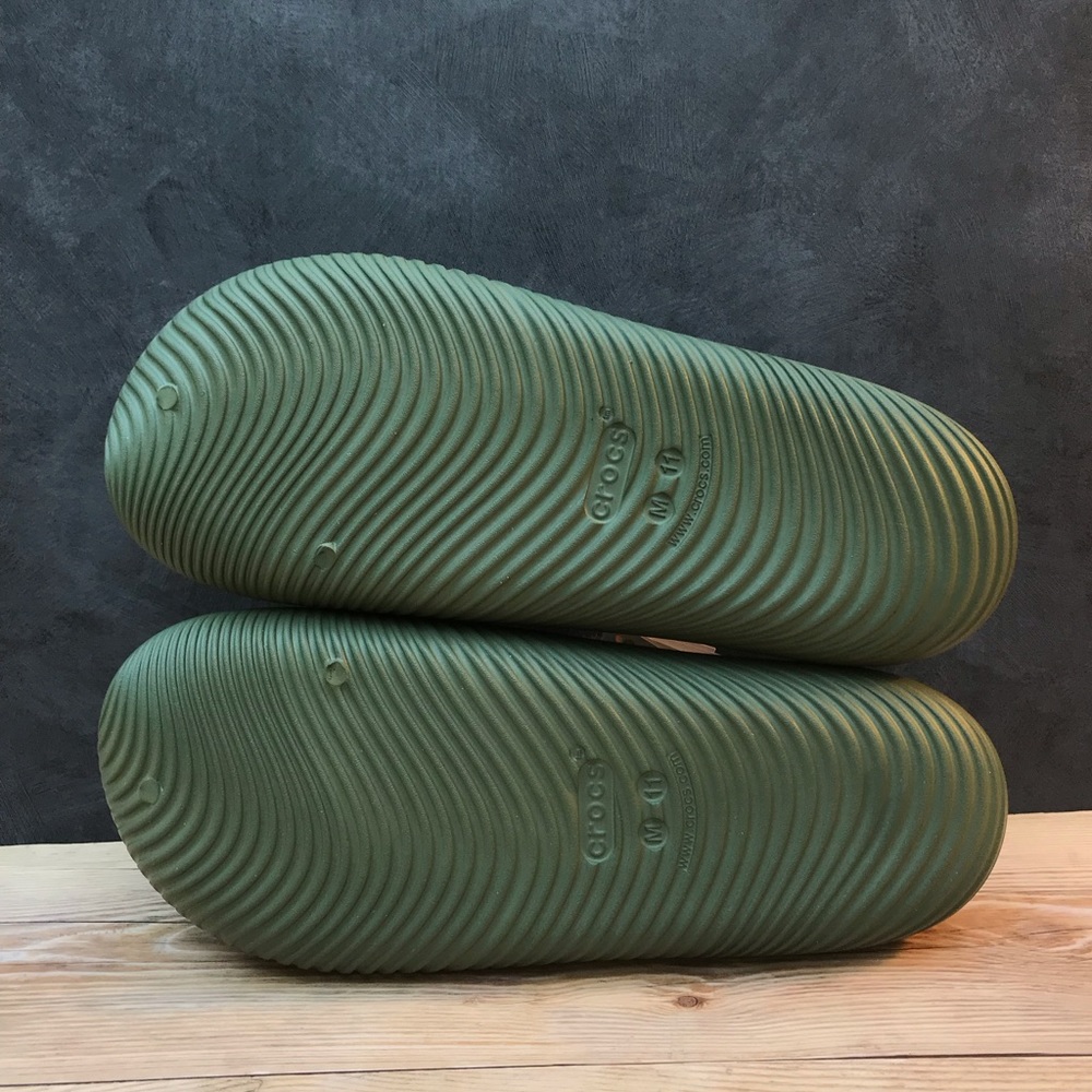 Crocs Mellow Slide - Picture 15 of 16